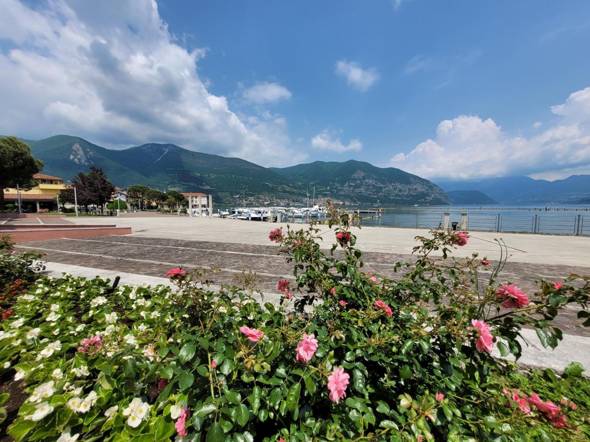 Light On Lake Iseo クルザネ エクステリア 写真